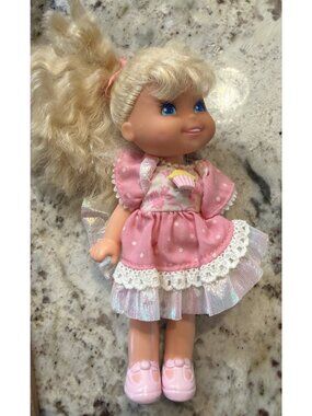 Cherry Merry Muffin 2nd Series Doll W/ Crimped Hair  1988 Vintage Collectible